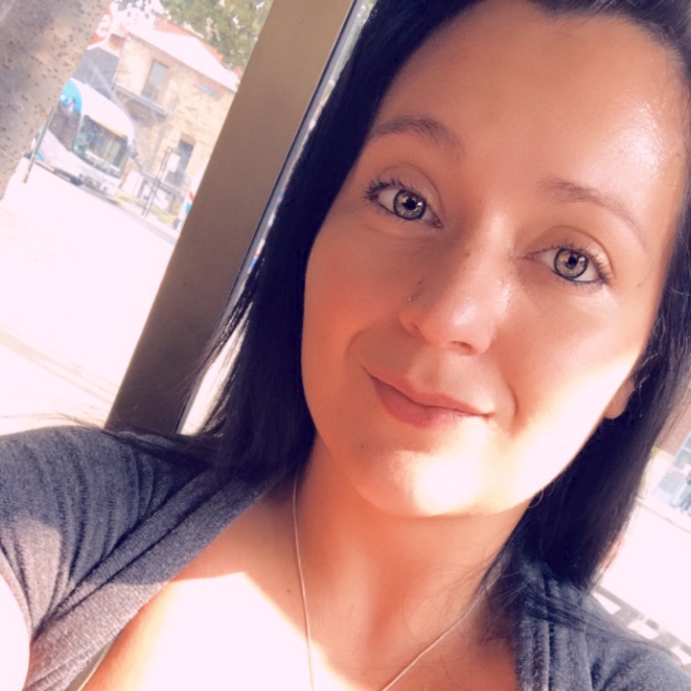 Meet your Posher, Janelle